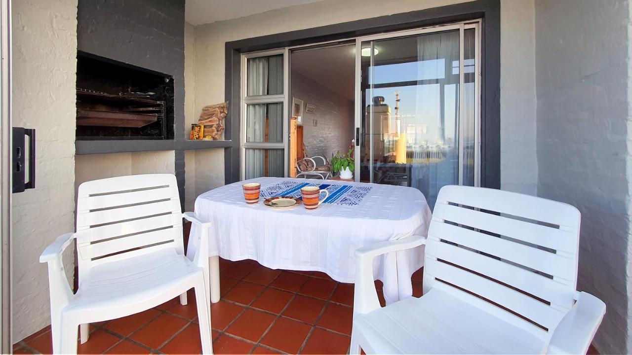 Family Beach Escape: Fully-Equipped 6 Sleeper Apartment Jeffreys Bay Dış mekan fotoğraf