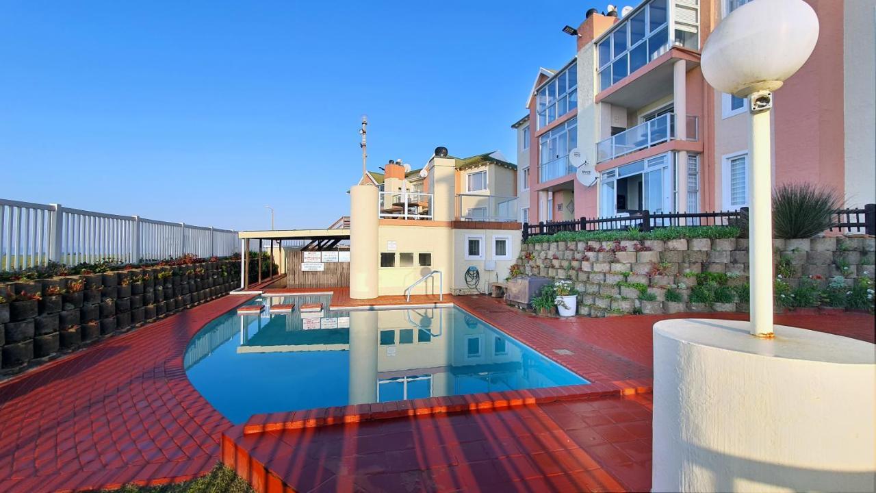 Family Beach Escape: Fully-Equipped 6 Sleeper Apartment Jeffreys Bay Dış mekan fotoğraf
