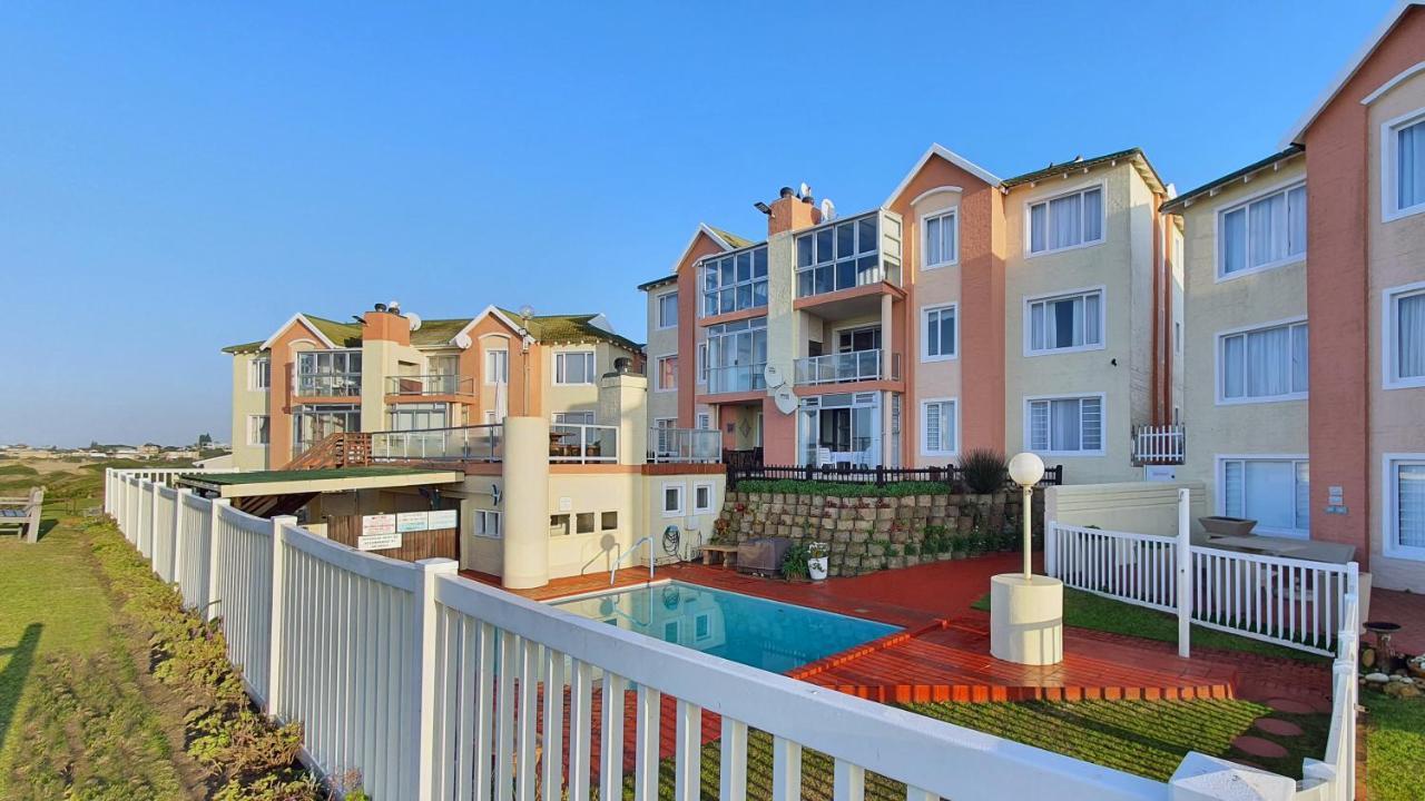 Family Beach Escape: Fully-Equipped 6 Sleeper Apartment Jeffreys Bay Dış mekan fotoğraf